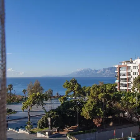 Mavi Avlu - Main Square Old Town *