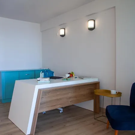 Mavi Avlu - Main Square Old Town 安塔利亚