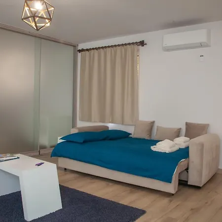 Mavi Avlu - Main Square Old Town Apartment Antalya