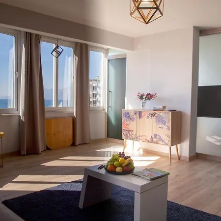 Mavi Avlu - Main Square Old Town Apartment Antalya