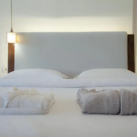 Mavi Avlu - Main Square Old Town Apartment *