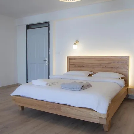 Mavi Avlu - Main Square Old Town Apartment Antalya