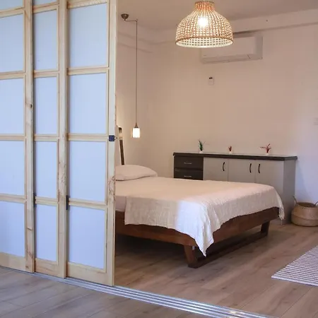 Mavi Avlu - Main Square Old Town * 安塔利亚